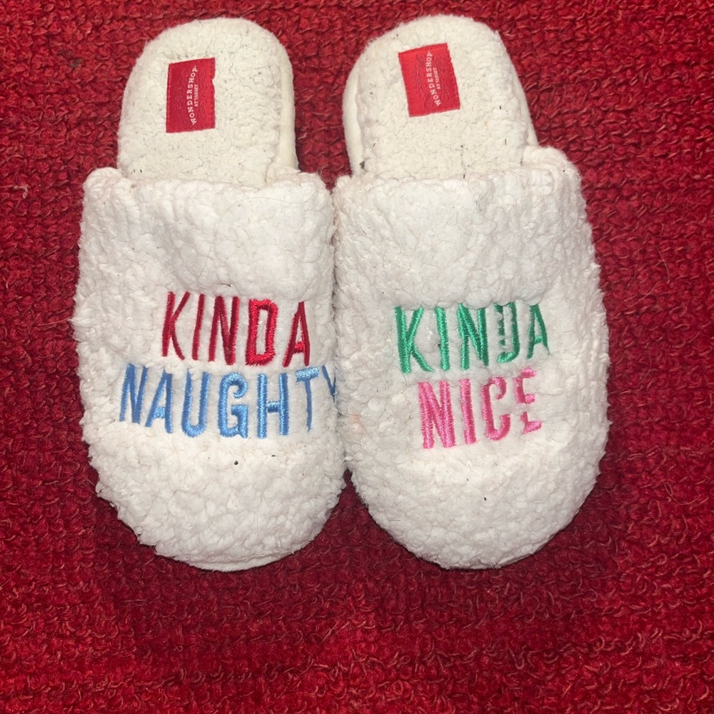 Wondershop White Fuzzy Slippers with Red Patch
